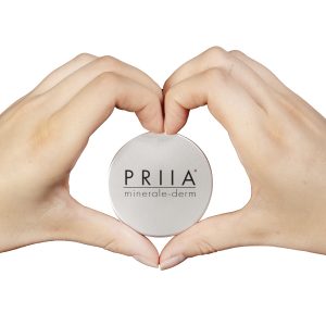 Priia Heart Hands